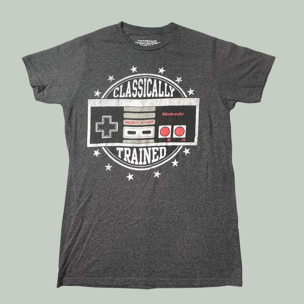 Nintendo T-Shirt Kids Small Classically Trained Gray NES Controller Graphic